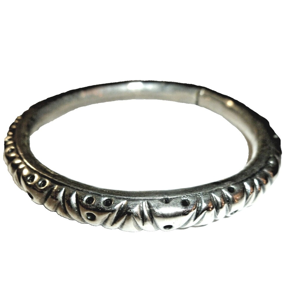 Vintage Silver Tone Hinged Bangle Bracelet Ribbed Textured Geometric Design